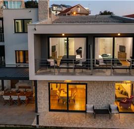 4 bedroom villa with pool and sea views near Dubrovnik sleeps 8